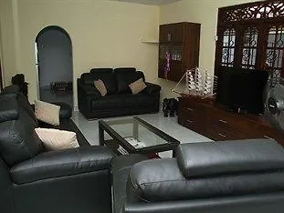 Andy's villa Negombo Bed & Breakfast